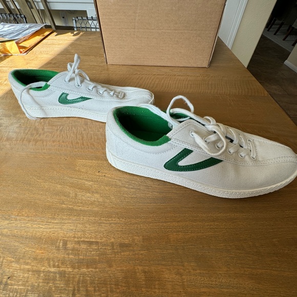 Tretorn tennis shoes - Picture 5 of 5